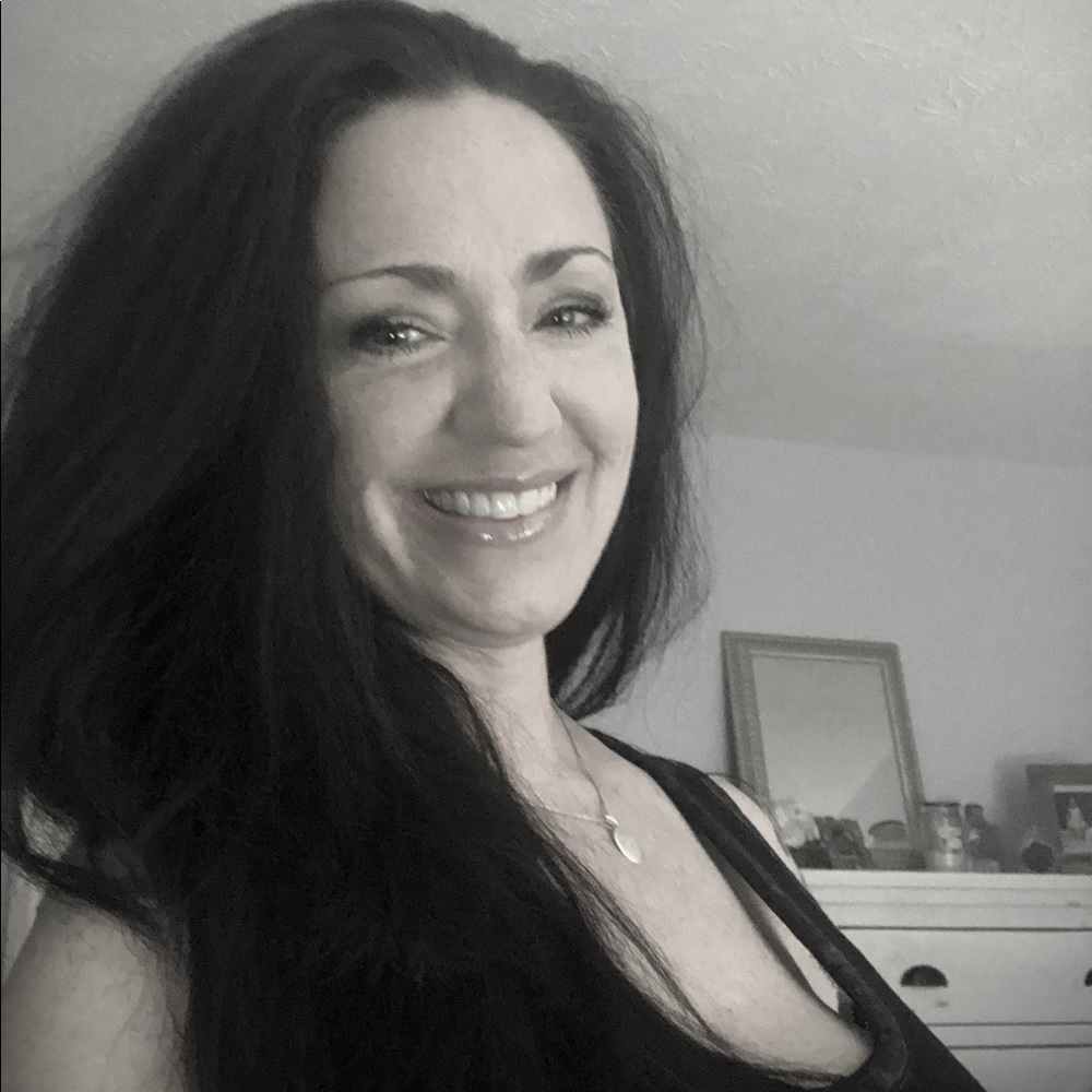 Meet your Posher, Angela
